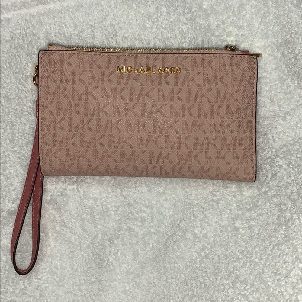 NWOT Michael Kors travel wallet